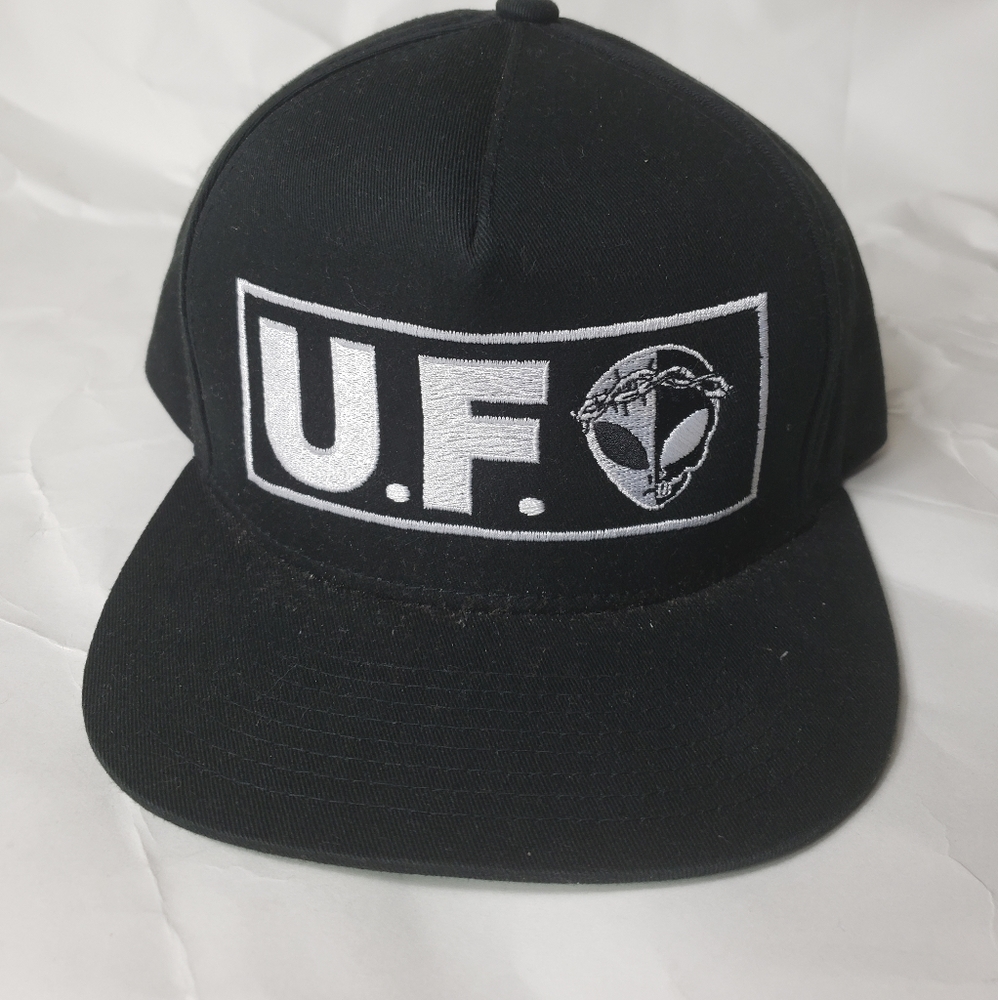 UFO Snapback